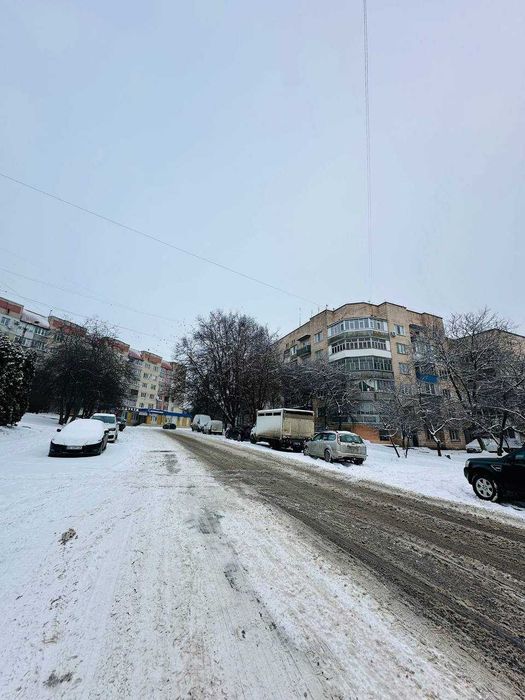 Луцьке Кільце 147м2 Продам приміщення по Соборній з Парковкою