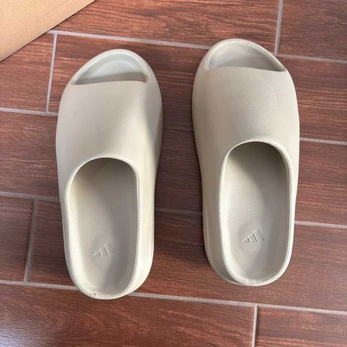 adidas Yeezy Slide Bone Rozmiar 44