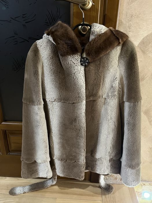 Шуба полу-шубок сіро-коричнева