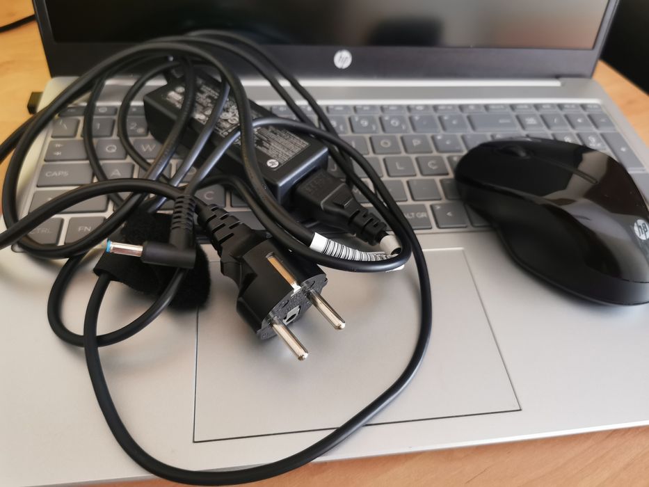 Portátil HP 15-fd0008np