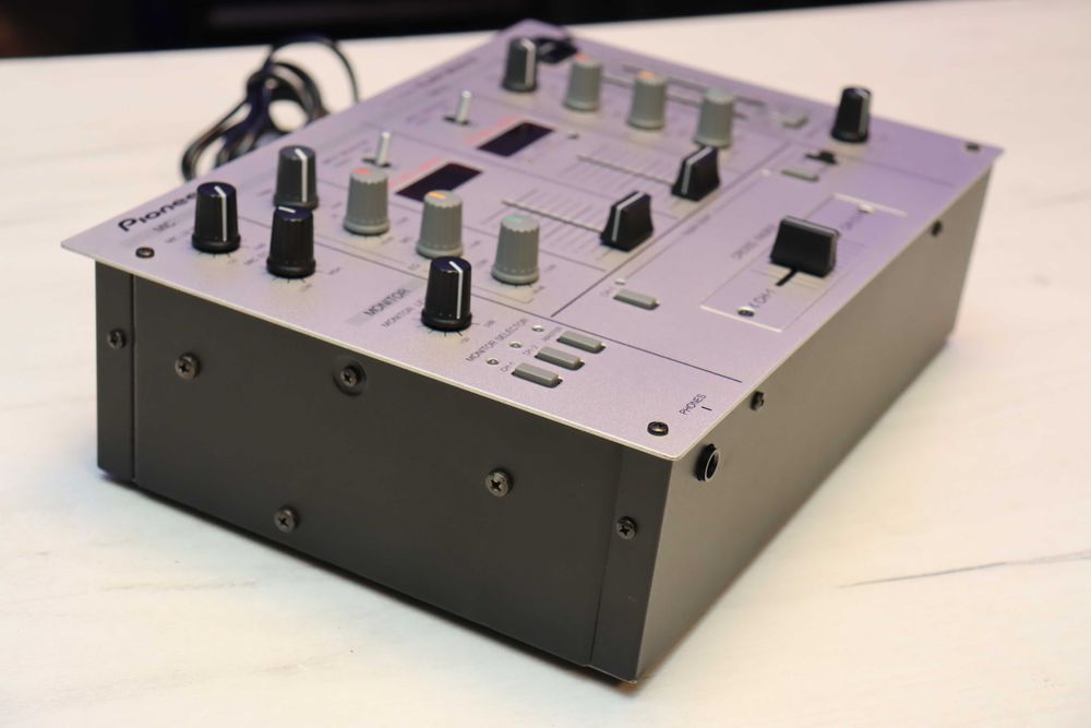 Pioneer DJM 300S kultowy dj mikser