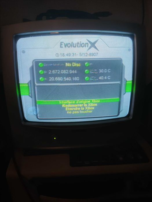 Xbox original- c/ chip-caixa original-manuais e comando