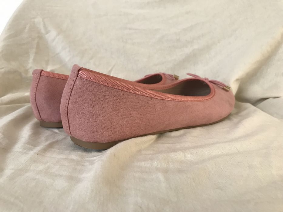 Różowe baleriny Dorothy Perkins