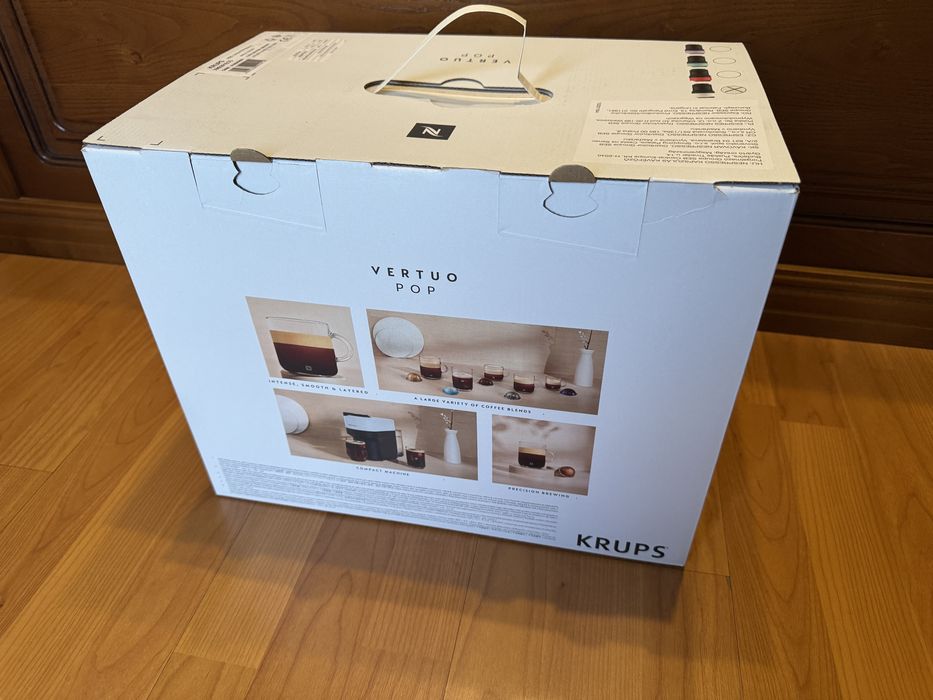 Máquina de Café Nespresso Vertuo POP Nova