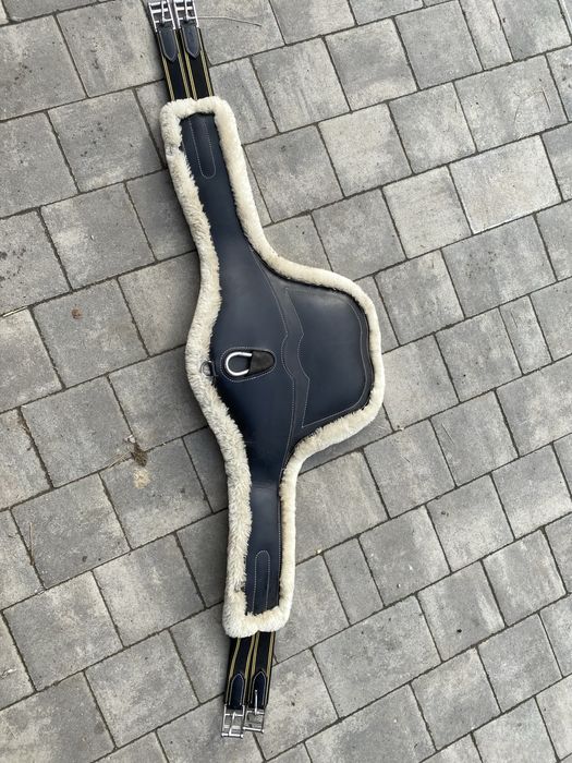 Popręg z fartuchem 125