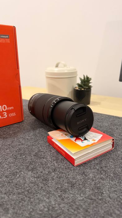Objetiva Sony E 55-210mm F4.5-6.3 OSS