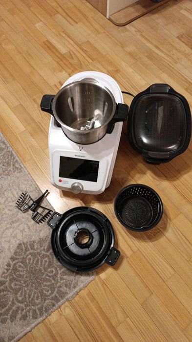 Robot kuchenny Lidlomix Monsieur Cuisine Silvercrest w dobrym stanie.