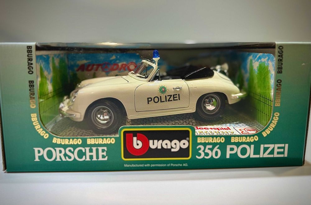 1:18 Porsche 356 Polizei 1964r. [Burago]