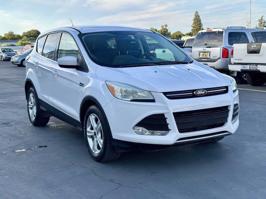 Ford Escape SE      2015