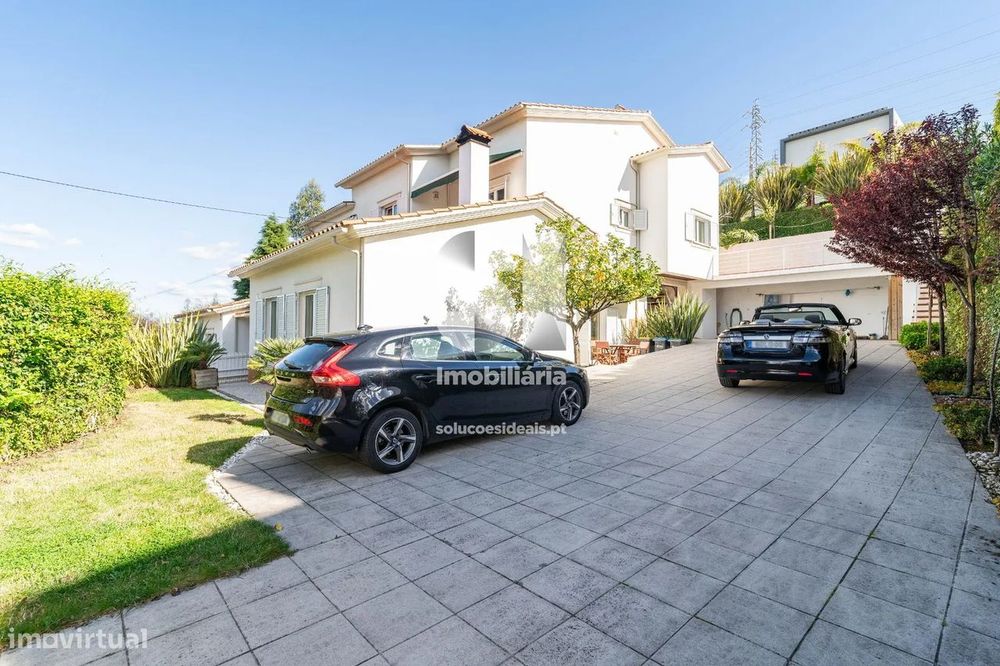 Moradia Geminada T4+1