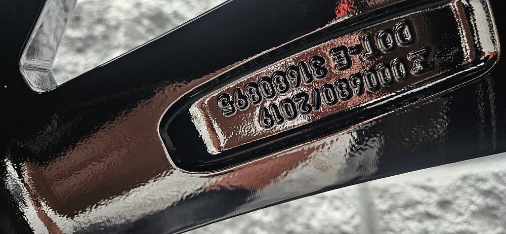 VOLVO - PolestarEngineered  - felgi 19"