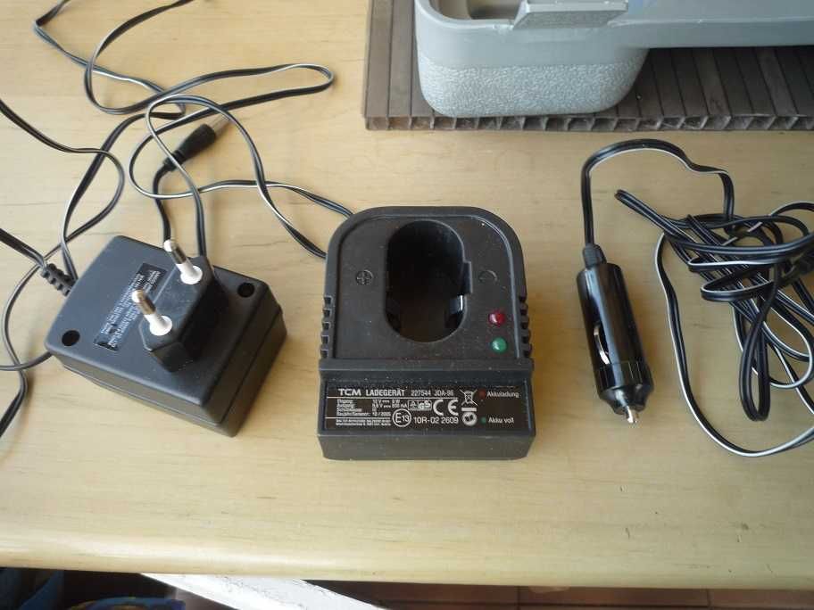 Akumulatorowa pompka-kompresor TCM 9,6 V