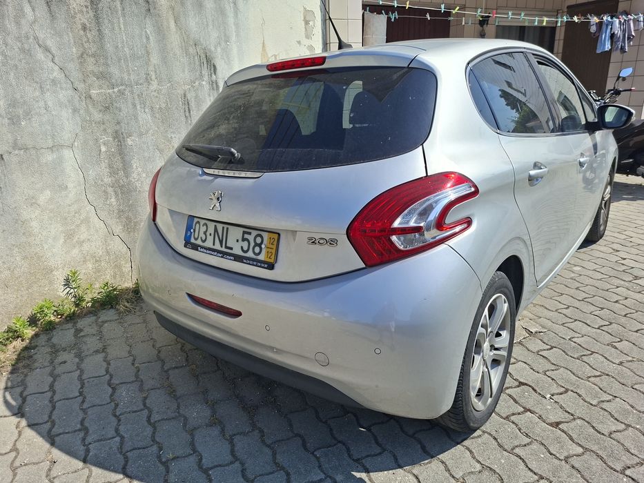 Peugeot 208 — fotografia 5