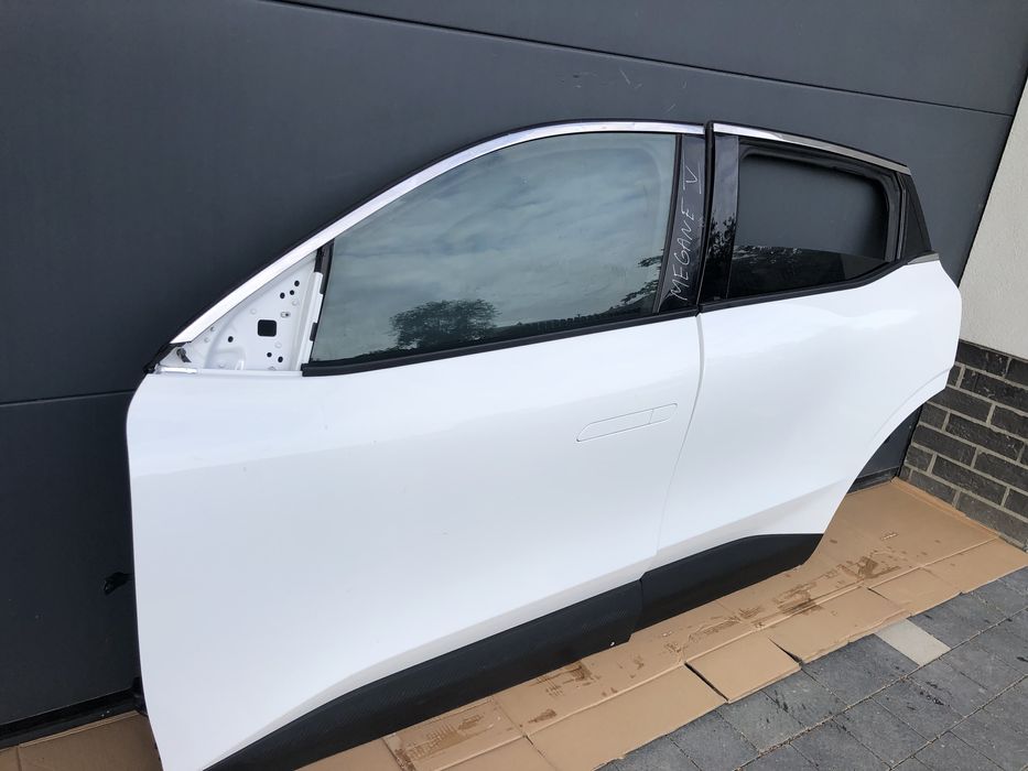 Двері до Renault Megan 5 e-tech Рено Меган V