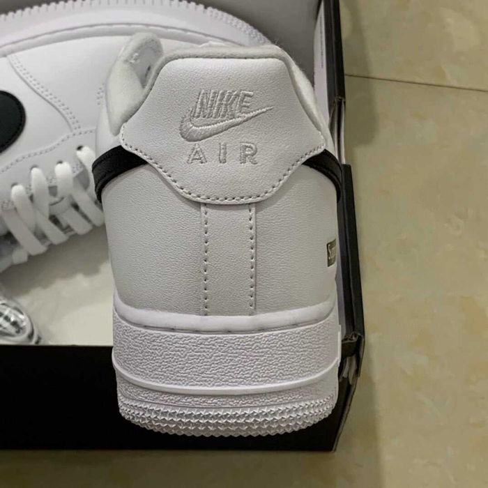 Nike Air Force 1 Supreme R. 40