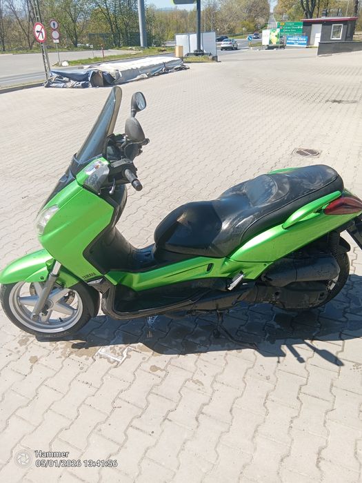 Yamaha x max 125