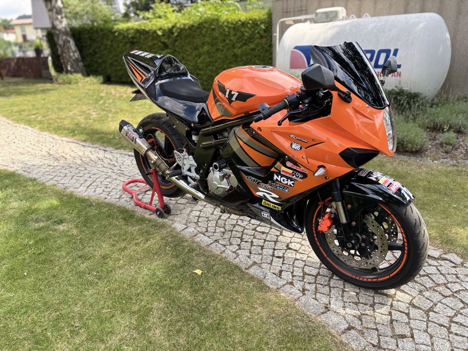 Hyosung GT650R A2