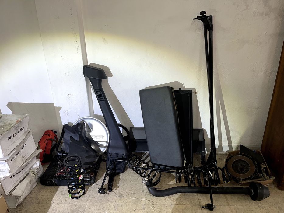 Conjunto de peças, jantes e acessórios de Land Rover defender