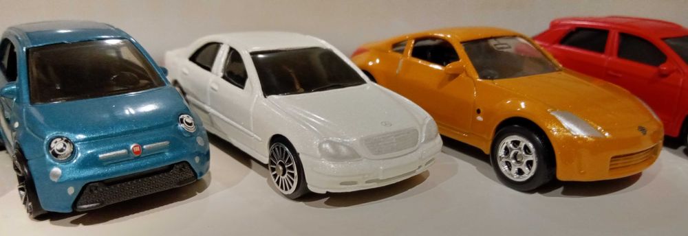 Hot Wheels e outros - 15 carros