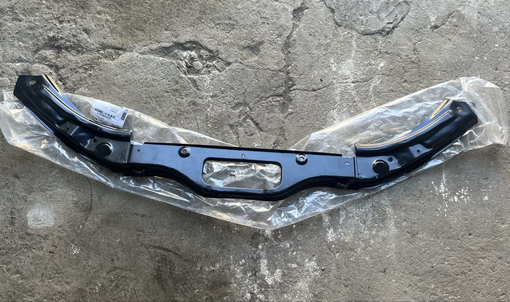 Панель передня телевізор верхня Mazda cx5 2018+