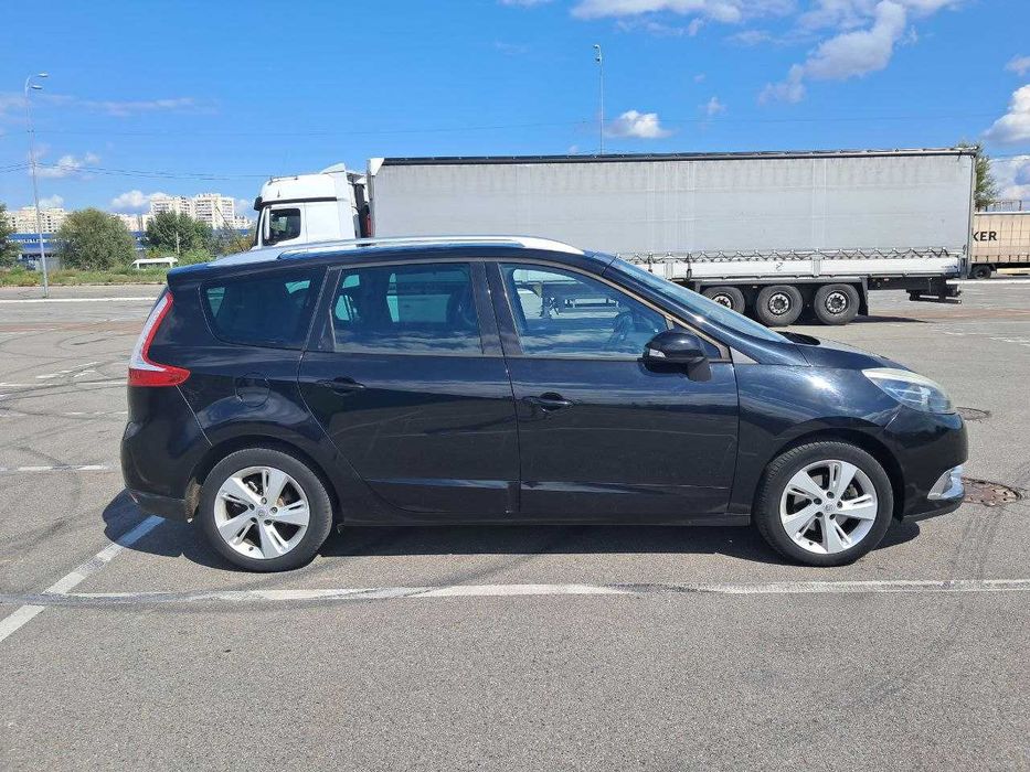 Renault Grand Scenic 2013