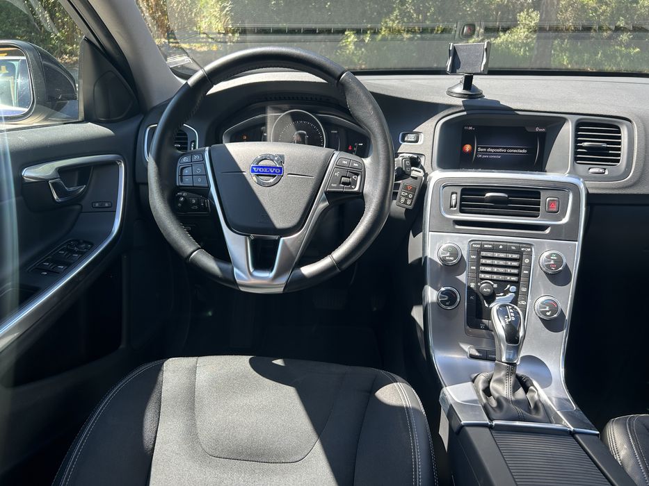 Volvo V60 Hybrid Diesel Plugin