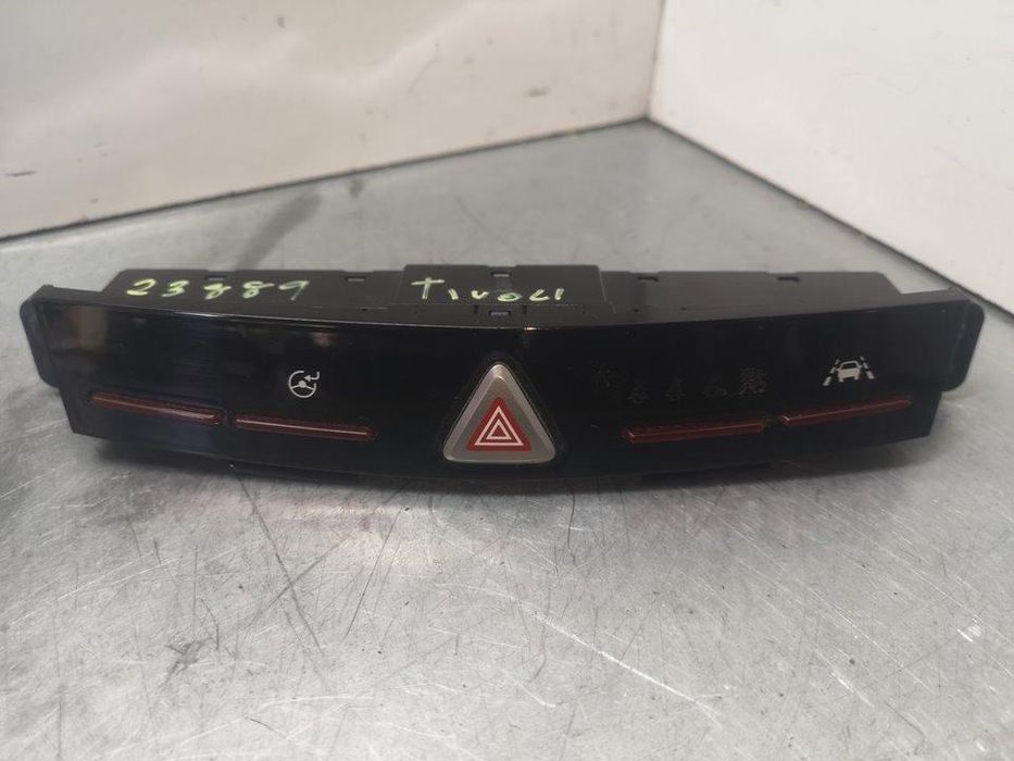 Warning Ssangyong Tivoli