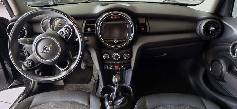 Mini Cooper One D salvado