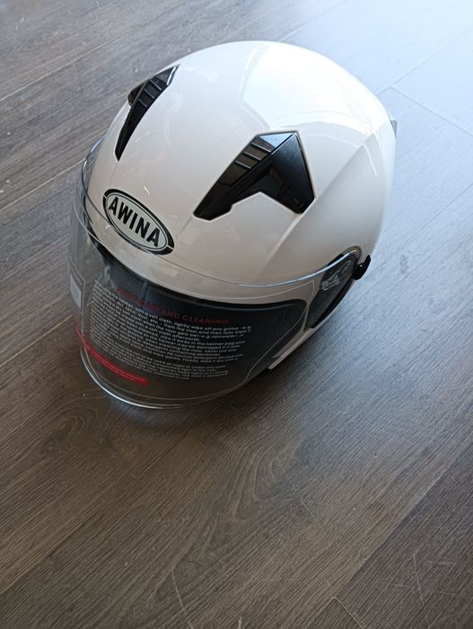 Nowy kask otwarty z blendą awina biały