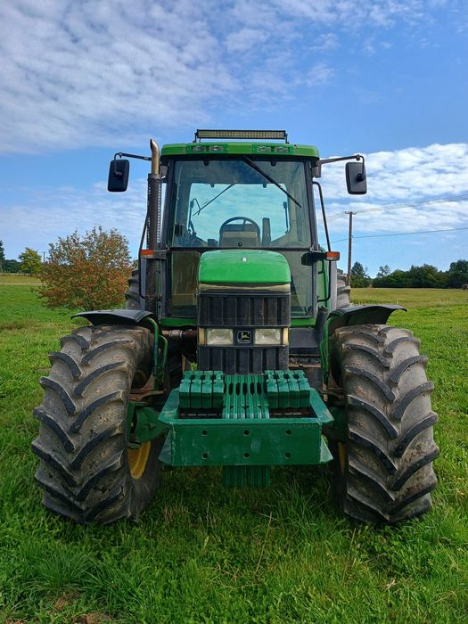 John Deere 6900