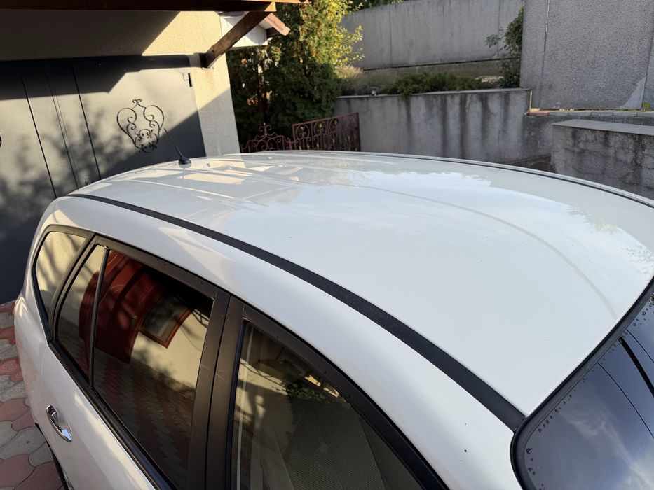 Продам Kia Carens 2009 год 2.0 Бензин Автомат