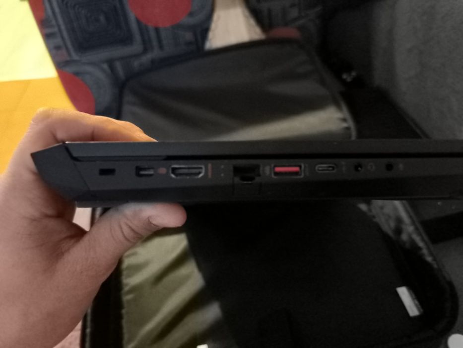 Sprzedam laptop gemingowy HP omen