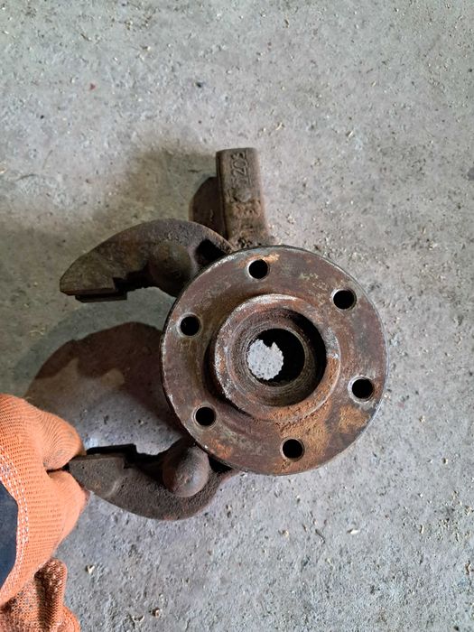 Ступиця ЗАЗ Таврія