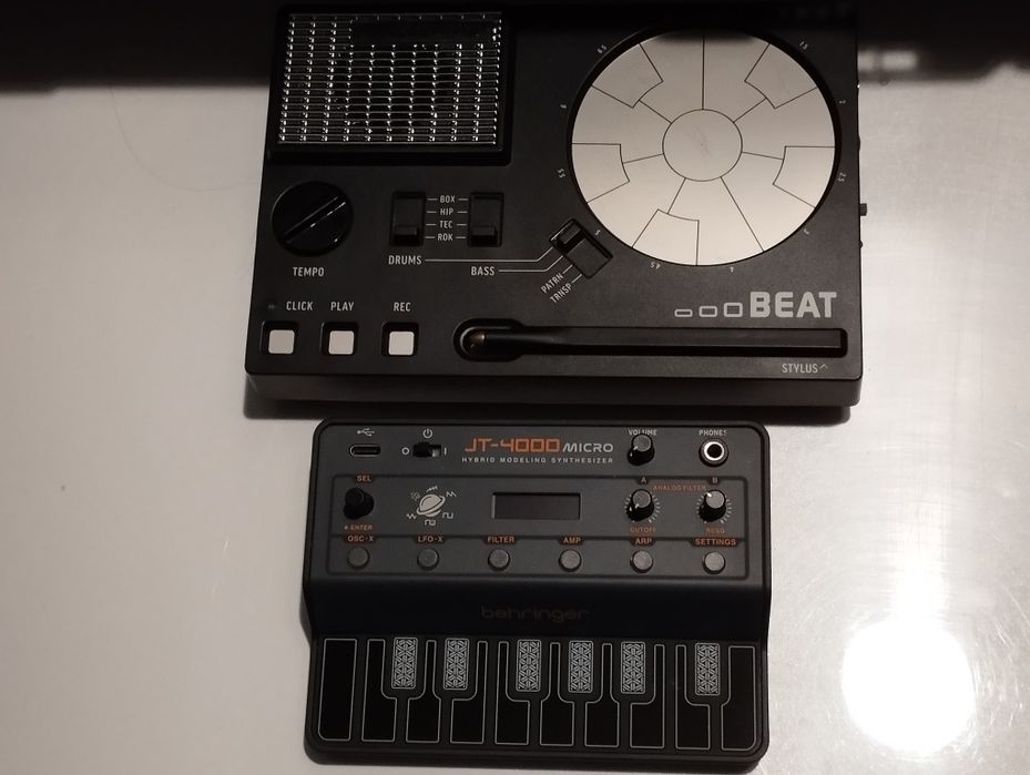 Stylophone beat + Behringer JT-4000 micro