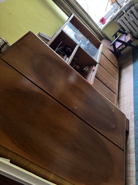 Meblościanki, meble, stoliki