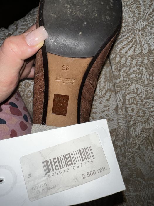 Напівчоботи, ботинки, сапоги замшеві на підборах