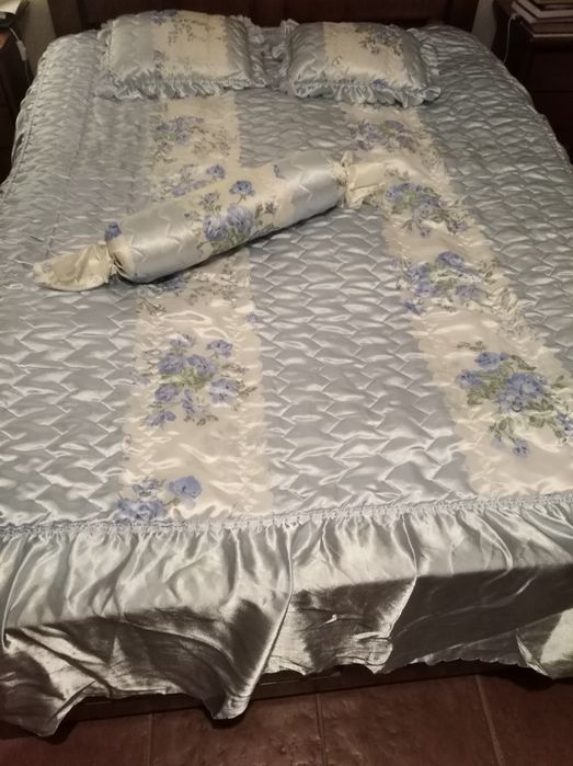 Colcha casal azul + almofadas