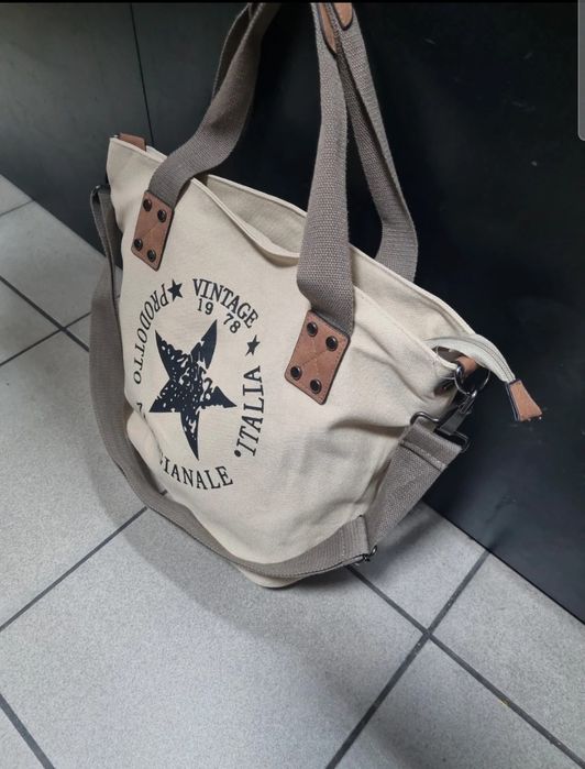 Beżowa torebka damska listonoszka