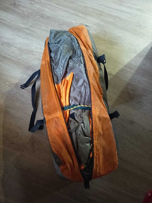 Tenda Familiar Quechua – 2 Quartos + Sala – Pouco Uso