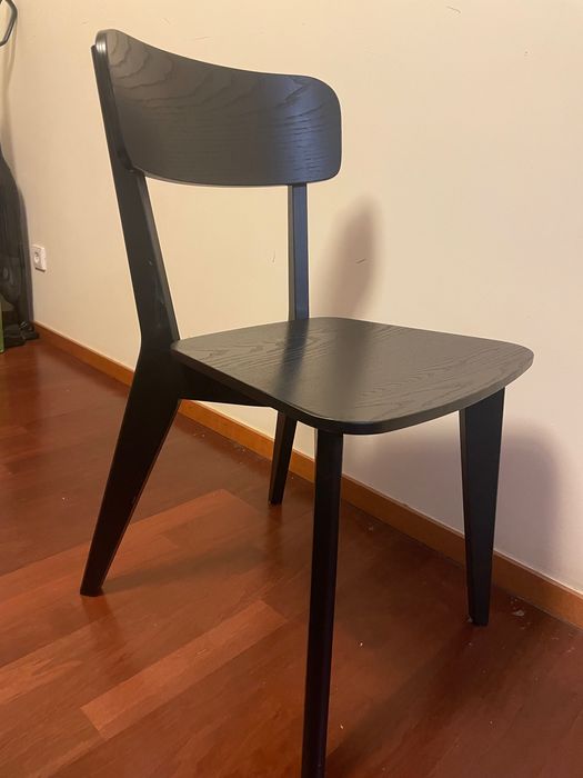 Conjunto mesa e 4 cadeiras