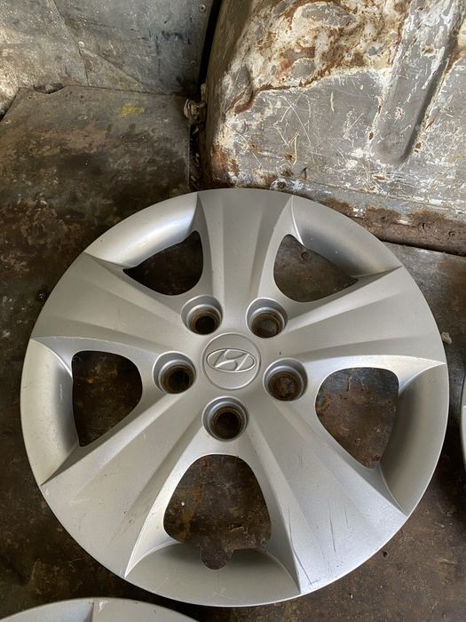 Колпаки Hyundai r 15 I30 клмплект