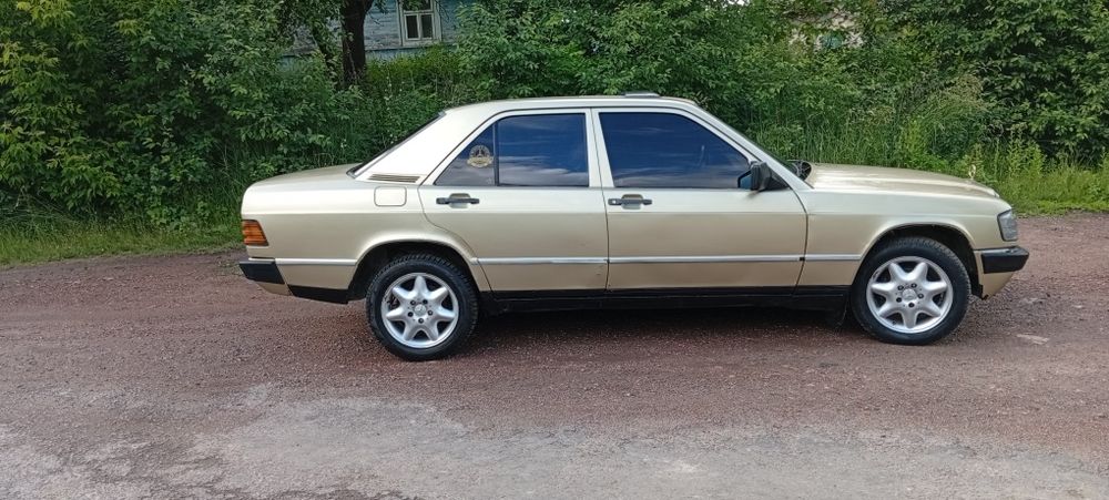 Продам Мерседес 190