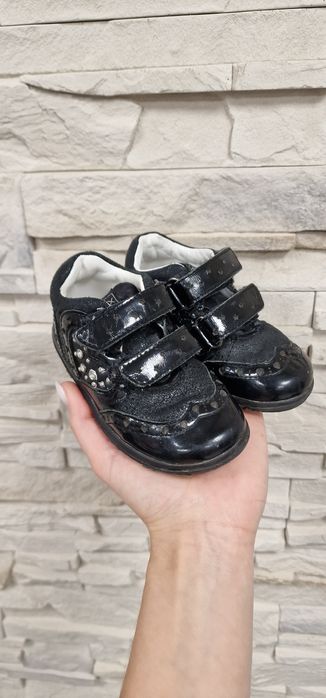 Buty dla dziewczynki na rzepy Skora / Skora lakierowana 23 geox