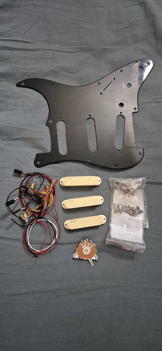 Przetworniki gitarowe EMG