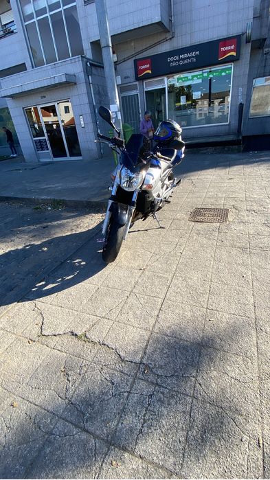 Suzuki. Gsr. 600 98cv