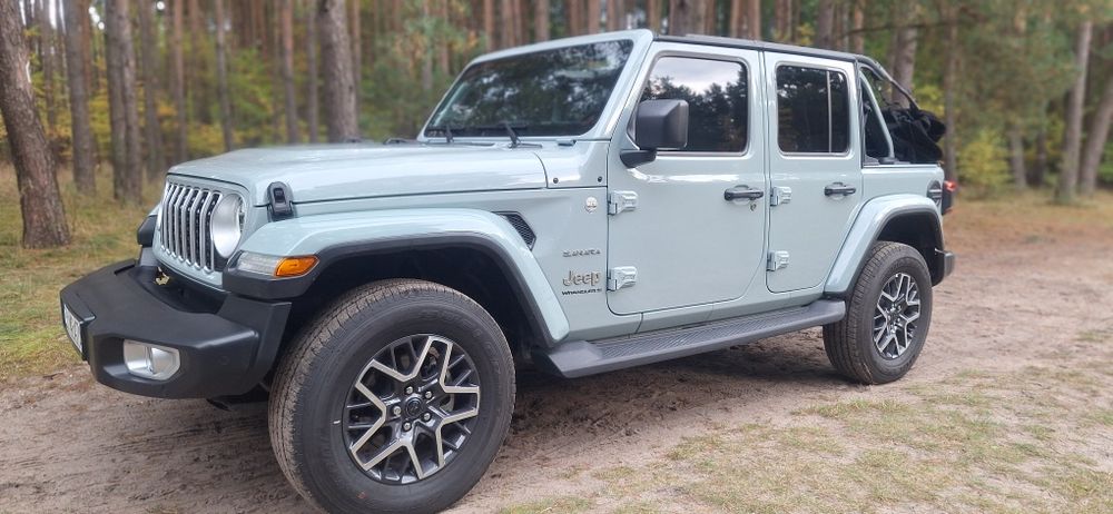 Jeep Wrangler JL 2024