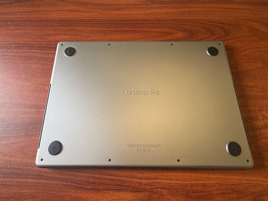 MacBook Pro de 14", Processador M1 Pro, 512Gb, 16Gb de RAM