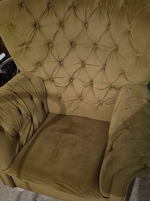 Fotel tapicerowany do salonu