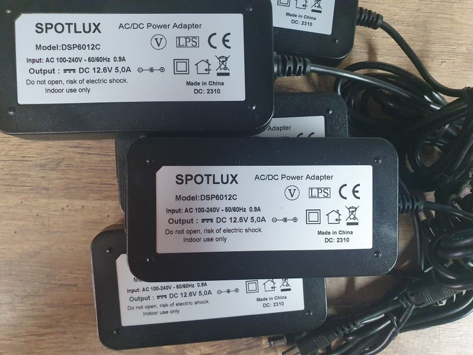 Зарядка зарядное блок питания живлення для АКБ 12.6в/5а 60w SPOTLUX