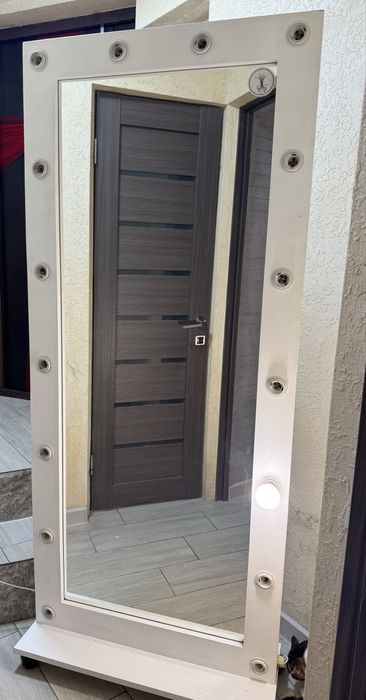 Продаю!!Дзеркало 200/60